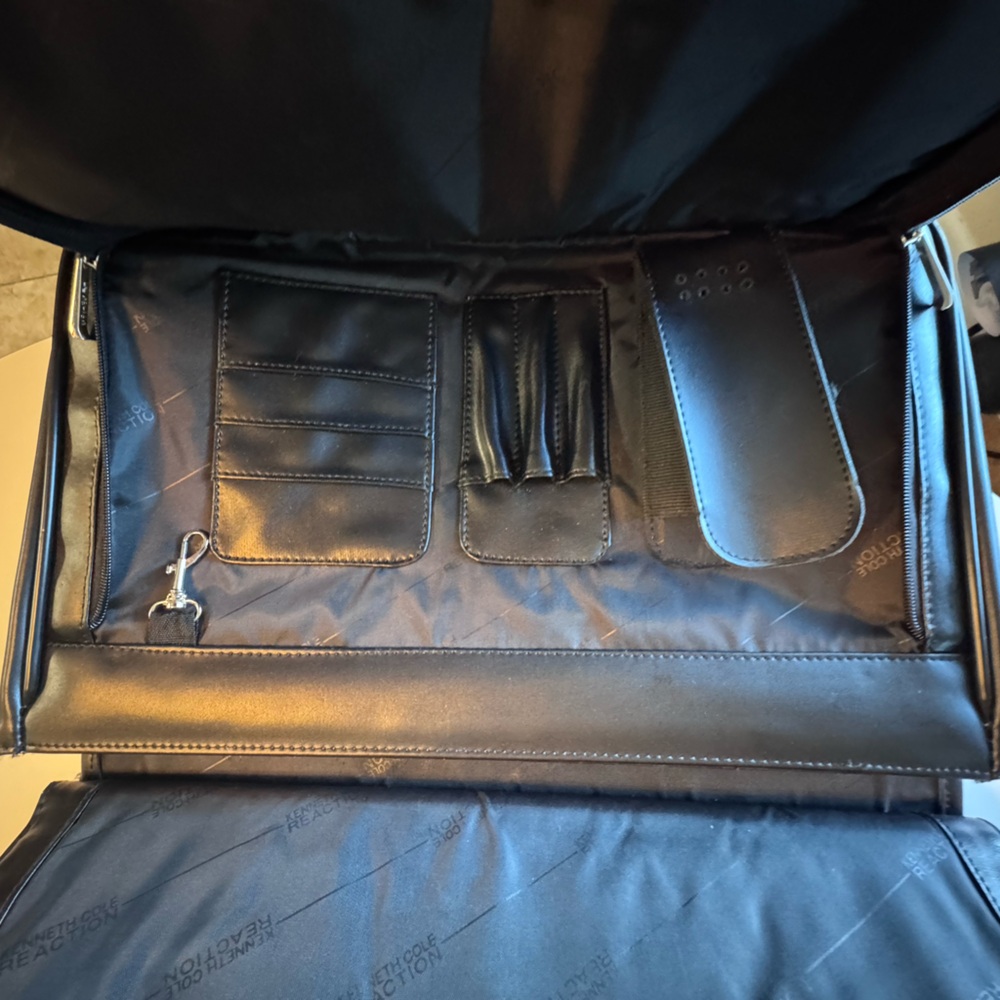 High End Kenneth Cole Reaction Men's Black Leather Briefcase Laptop Bag MINTY - Picture 12 of 16